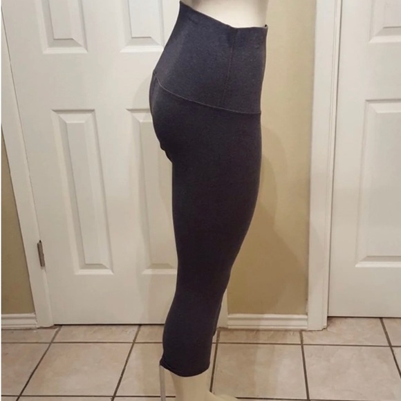 Lululemon Wunder Under High Rise 10   #10-22 - Picture 7 of 12